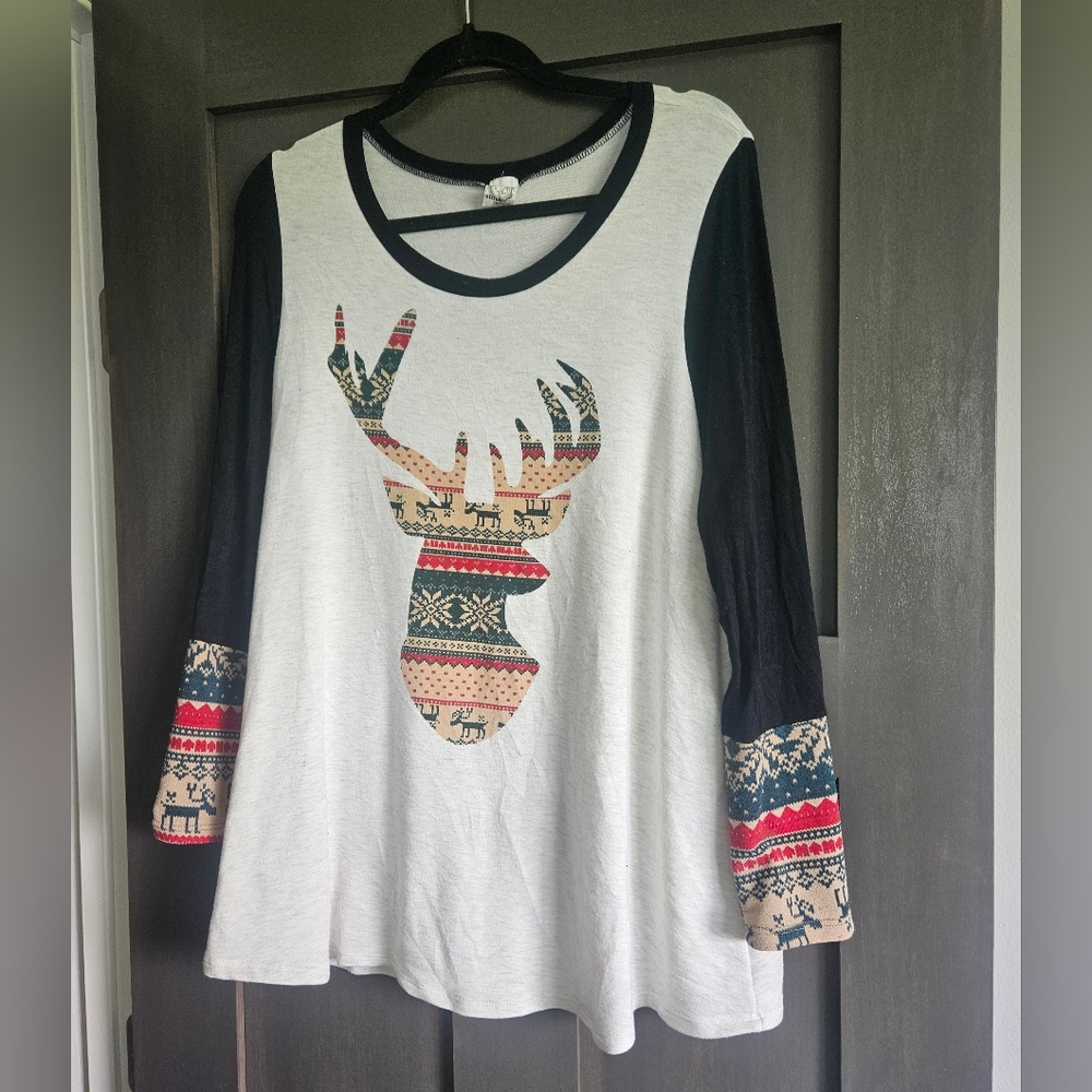 Long sleeve reindeer shirt, size large, runs big